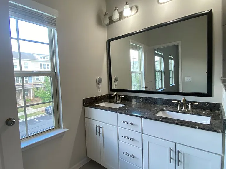 9436 Ainslie Downs St — Photo 37
