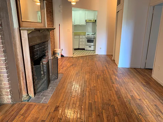 Rented by Joe Gotham LTD | media 12