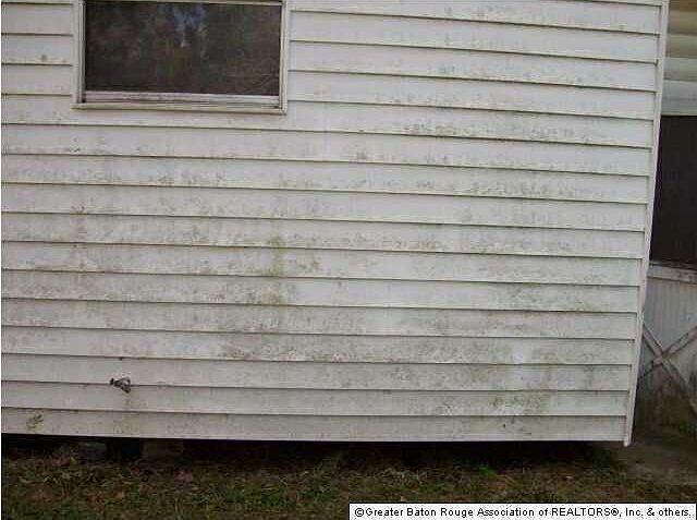 2nd image of 4873 Shelley St