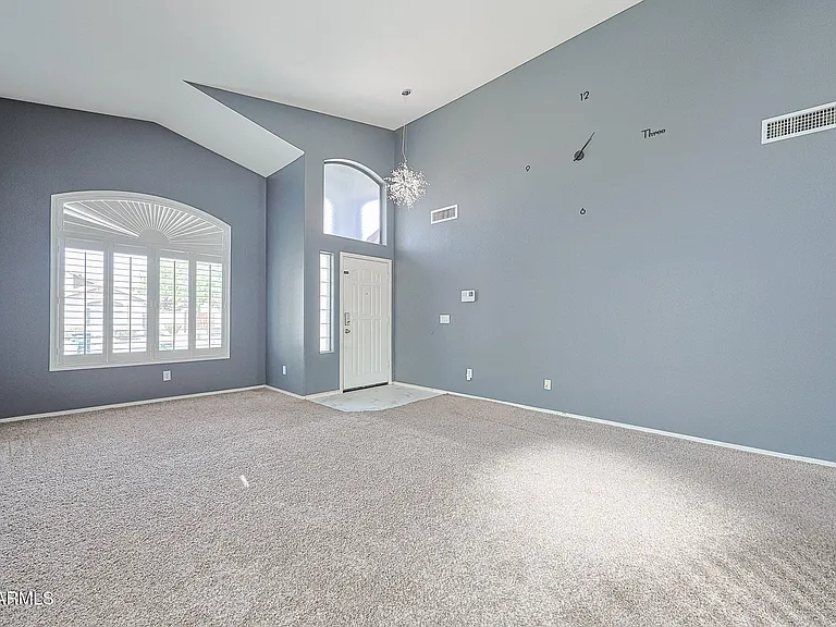 5245 N 125th Ave — Photo 6
