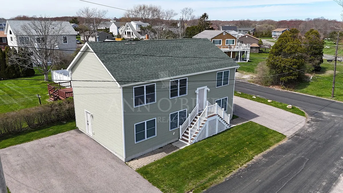 Building Photo - 20 Walcott Ave
