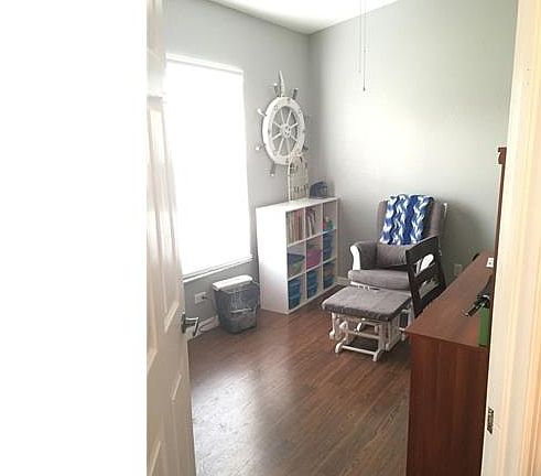 5th image of 3635 31st Ave NE
