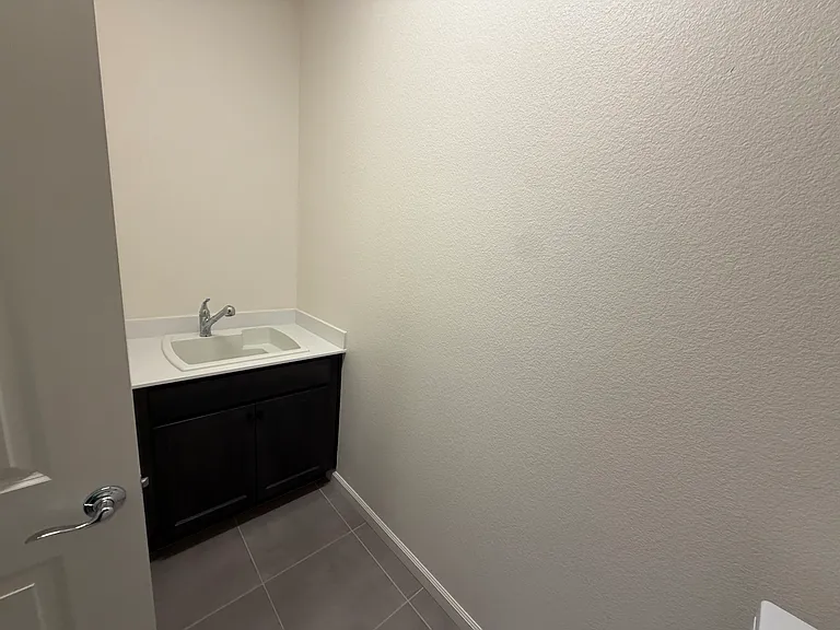 7693 Boulder Falls Dr — Photo 18