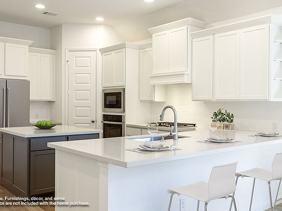 2nd image of 117 Plant Ln