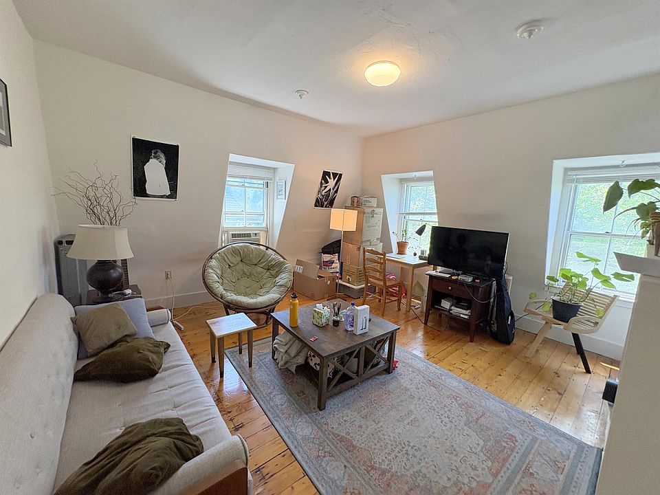 1st image of 339 Broadway Ste 1