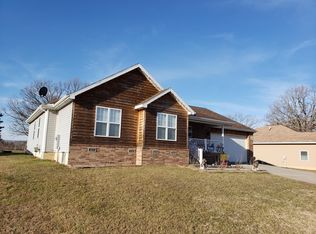 1645 Westbrook St, Marshfield, MO 65706