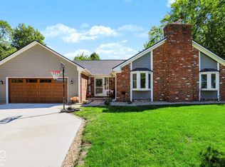 999 Shoreline Cir, Cicero, IN 46034