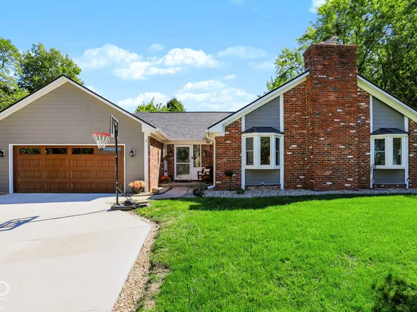 999 Shoreline Cir, Cicero, IN 46034