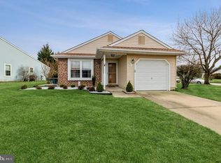 3 Sheppards Ln, Mount Laurel, NJ 08054