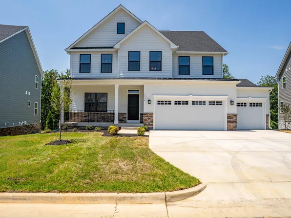 7236 Fairway Ridge Cir, Salem, VA 24153