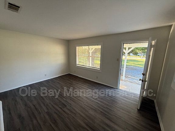 3rd image of 6014 Windy Hill Cir S