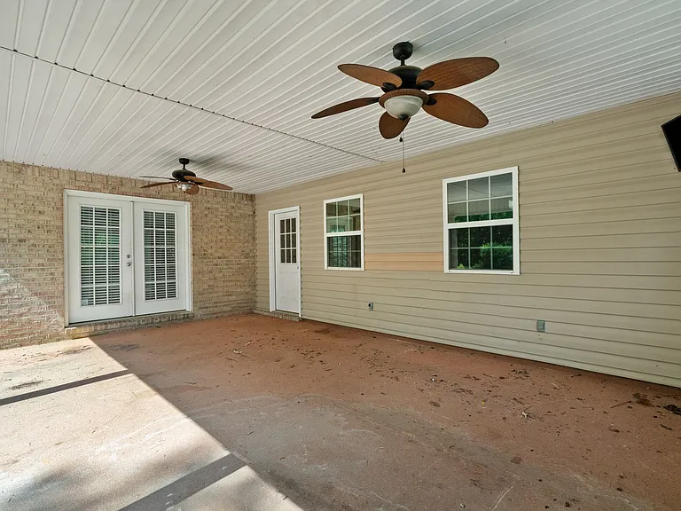 330 Boggy Hollow Rd — Photo 33