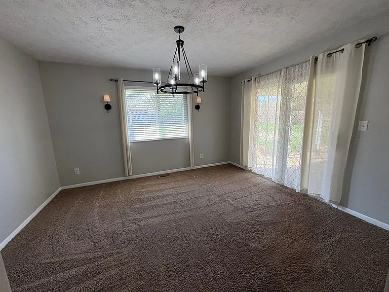 2087 Granada Dr — Photo 36