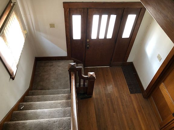 5th image of 830 Bluemont Ave APT 3