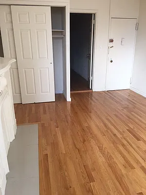 Rented by David Francis New York LLC | media 7