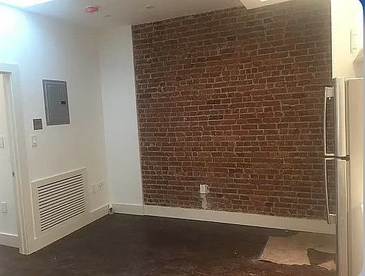 2nd image of 1214 Astoria Blvd APT 2R