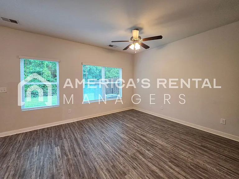 680 The Heights Ln — Photo 27