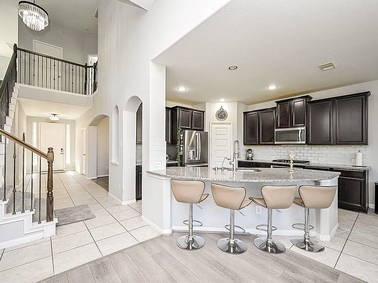 7042 Sliding Rock Cir — Photo 16