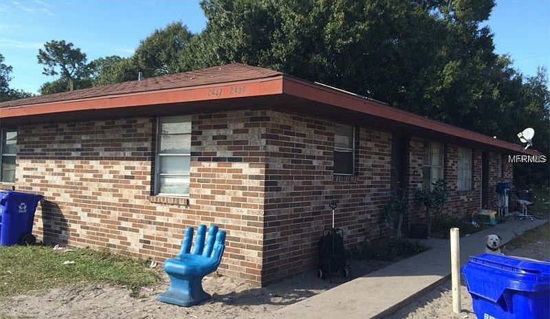 1st image of 2439 Chestnut Woods Dr