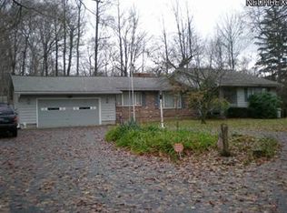 11539 Sharrott Rd, North Lima, OH 44452