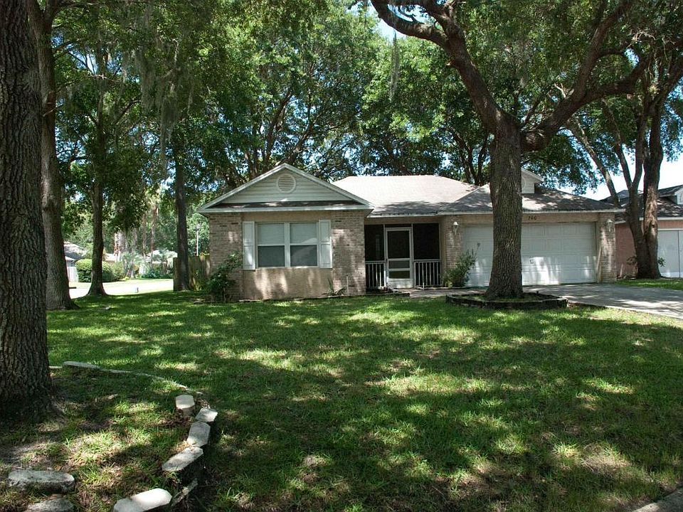 1st image of 700 Guava Dr