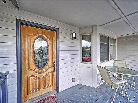 2nd image of 284 Lochwood Dr