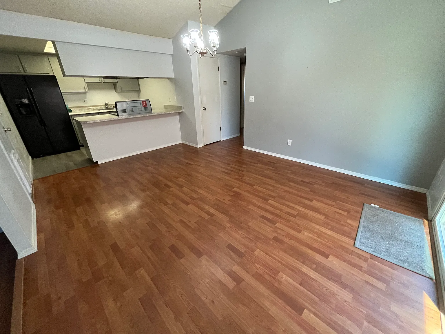 2 bed, 950 sqft, $2,195 — Photo 4