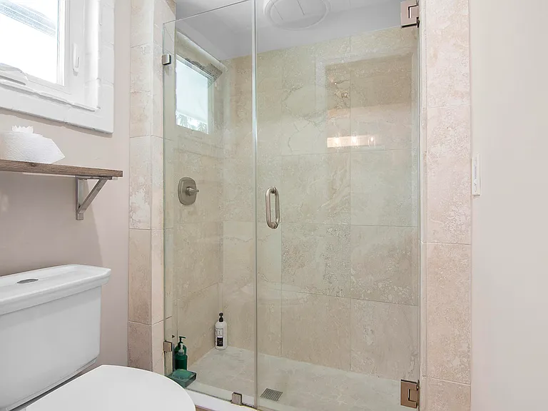 19 Pinehill Trl E — Photo 21