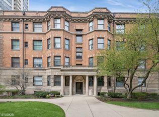 700 W Irving Park Rd APT A1, Chicago, IL 60613