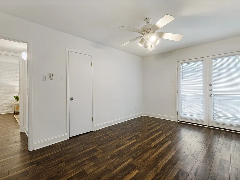 5911 E University Blvd #206 — Photo 8
