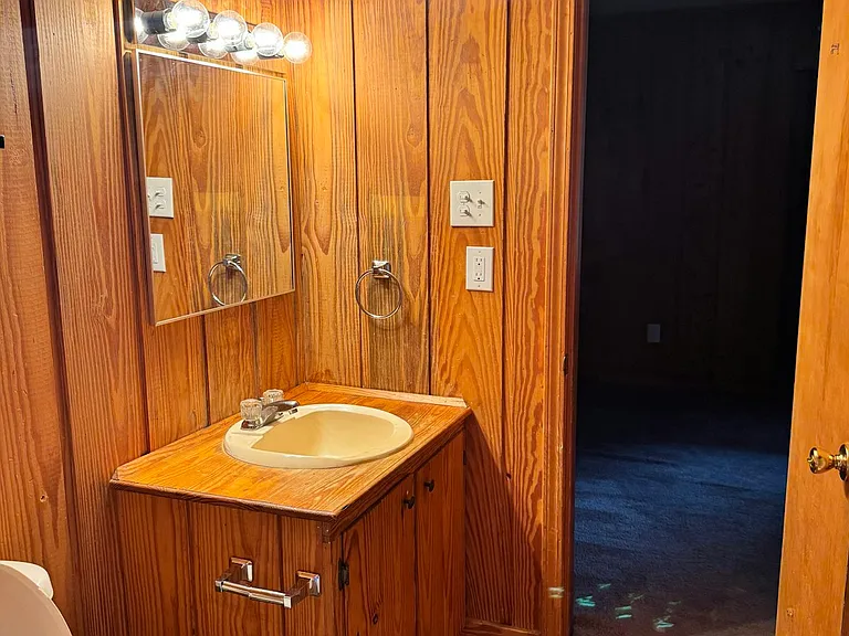 Full Bath - Upstairs