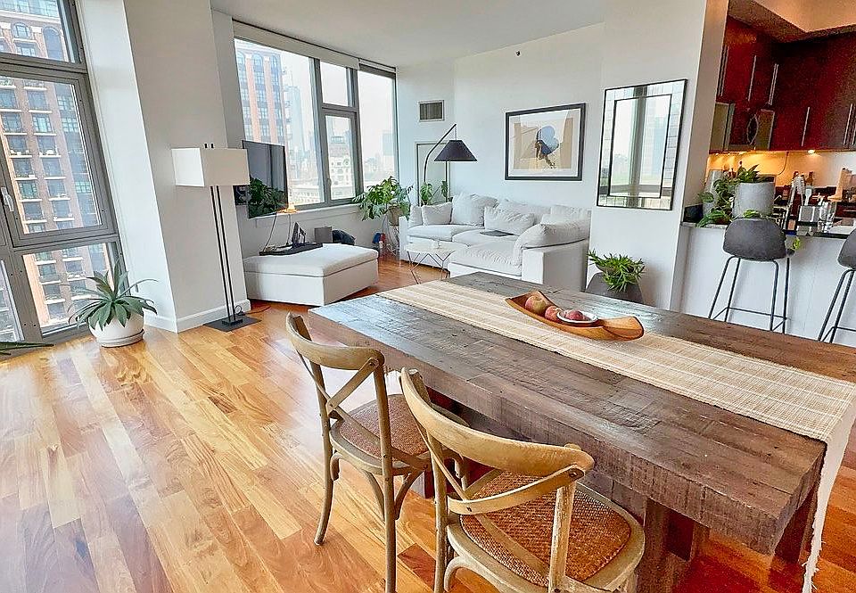 1st image of 100 Jay St APT 22G