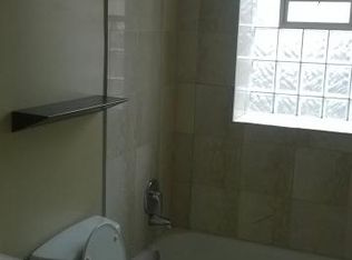 1649 W Addison St #1, Chicago, IL 60613