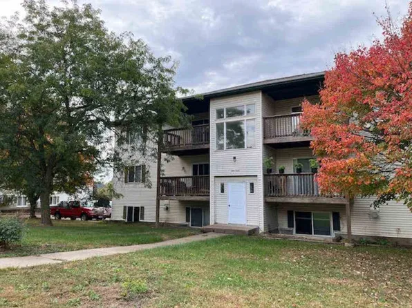 103 S Scott Blvd, Iowa City, IA 52245