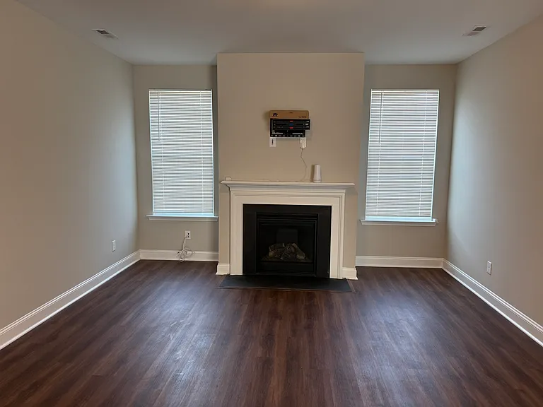 661 Mahogany Dr — Photo 37