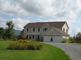 390 Stratton Rd, Williamstown, MA 01267