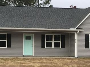 1249 Longleaf Dr, Boiling Spring Lakes, NC 28461