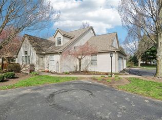2526 Shakespeare Ln, Avon, OH 44011