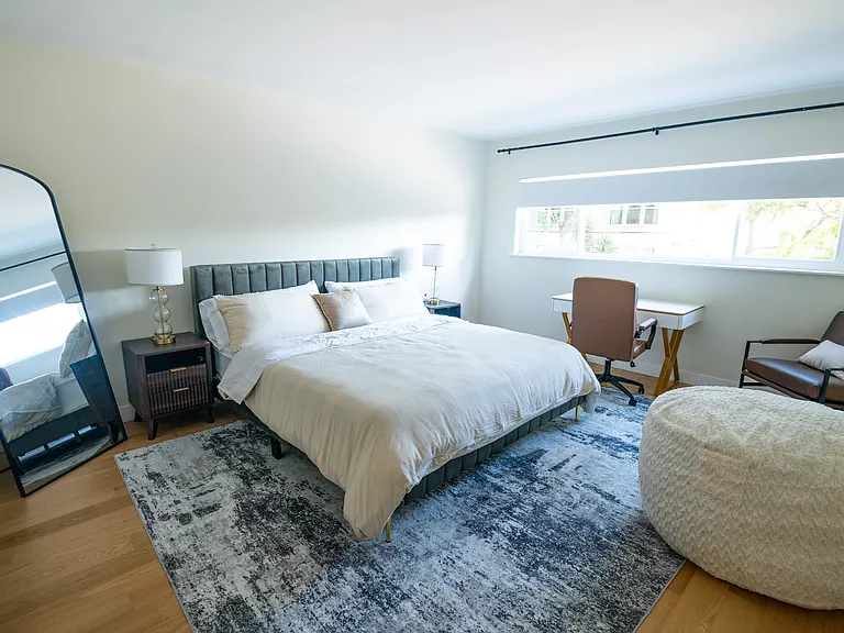 8401 Fountain Ave #4 — Photo 31