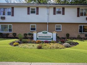 Maybrook Village Apartments