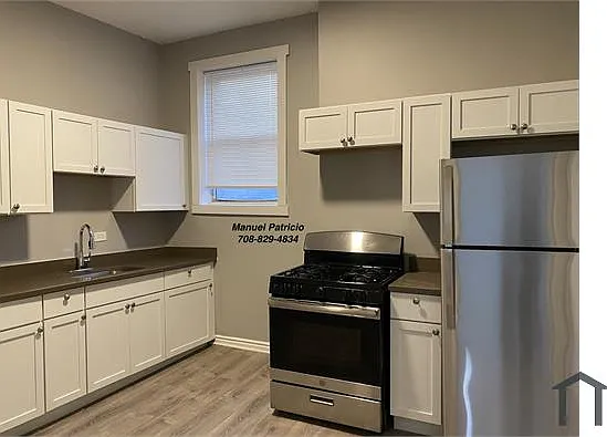11 S Whipple St #1 — Photo 1
