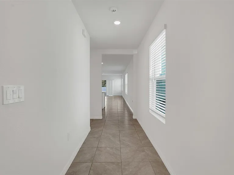 3881 Brant Pl — Photo 5