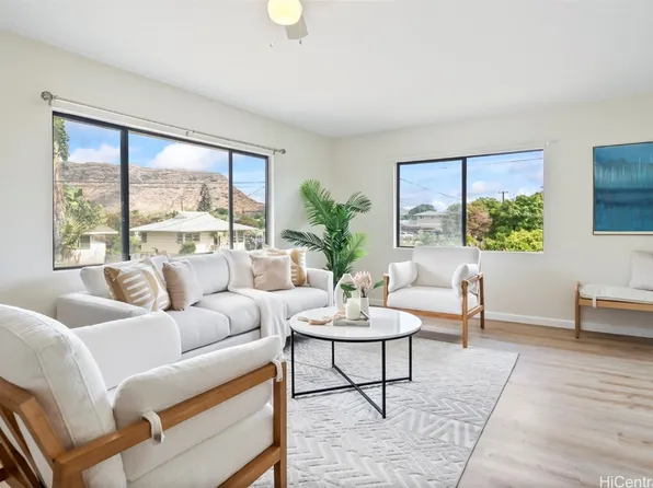 84-725 Hanalei St, Waianae, HI 96792