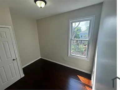 655 S 19th St #2 — photo 3 of 9