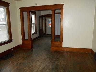 3rd image of 2902-2904 Holland St