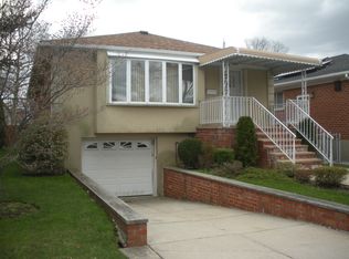 20310 39th Ave, Bayside, NY 11361