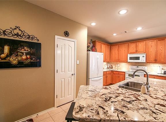 4th image of 13213 Alyssum Dr
