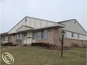 25355 Franklin Ter photo 1