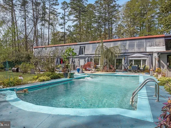 863 McKendimen Rd, Vincentown, NJ 08088