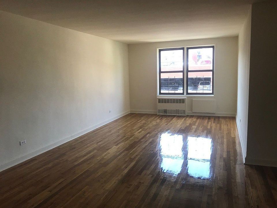 1st image of 8929 163rd St APT 4N